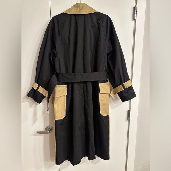 OROTON 2-COLOUR TRENCH COAT OVERSIZED - Picture 9 of 15